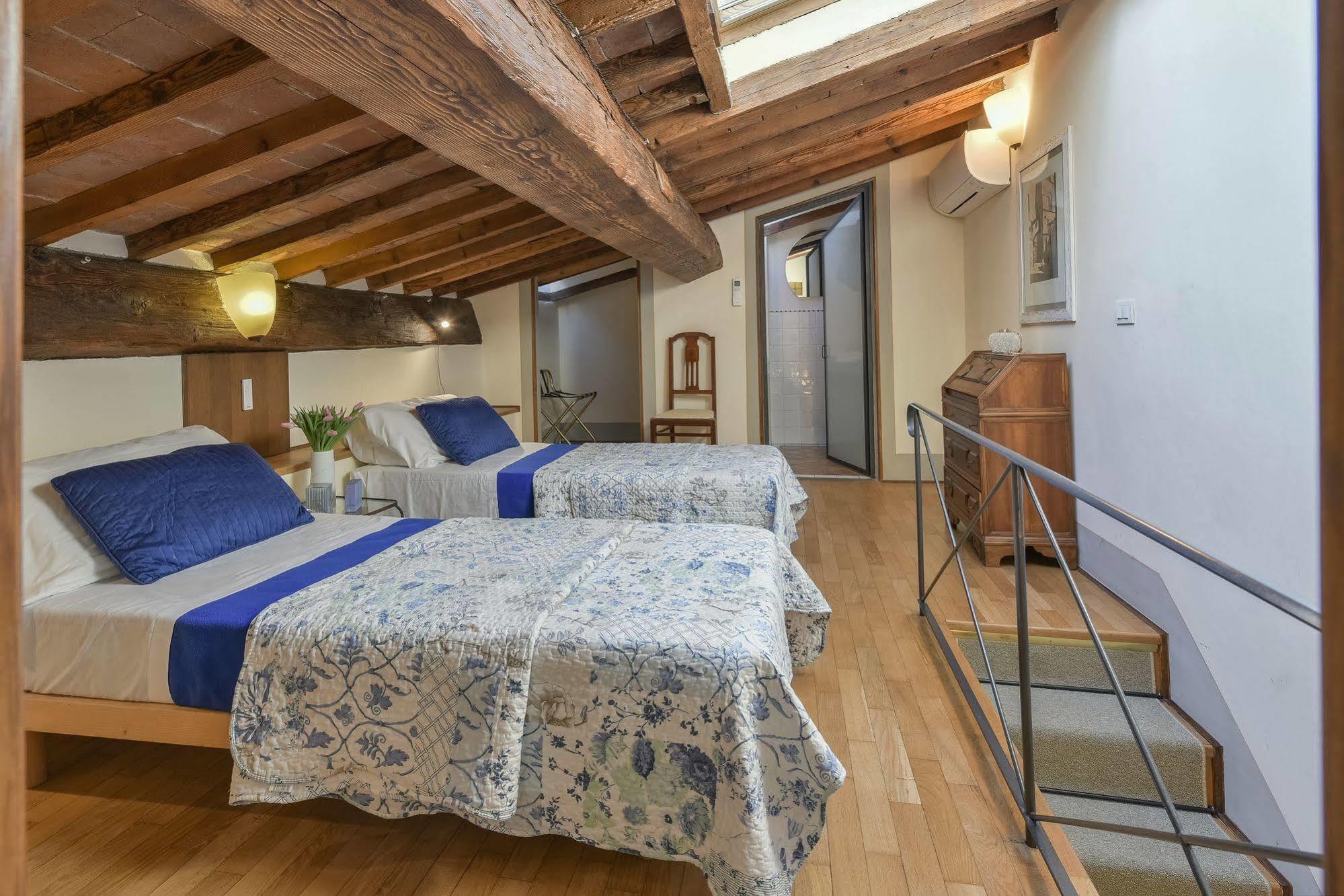 Palazzo Uguccioni Apartments Florence Ngoại thất bức ảnh