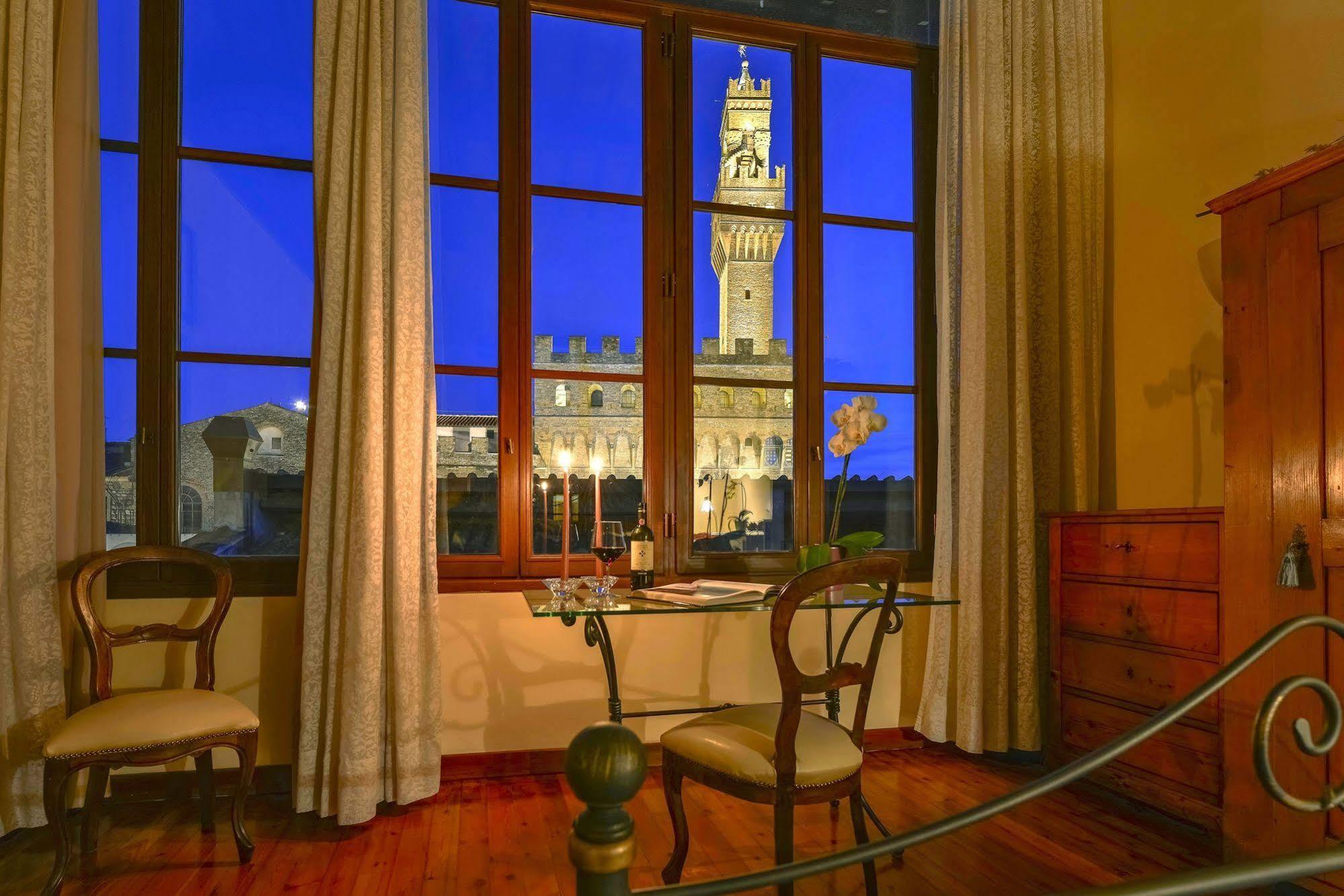 Palazzo Uguccioni Apartments Florence Ngoại thất bức ảnh